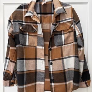 No Boundaries Plaid/ Flannel Shirt with Black and Brown Accents. Size Large